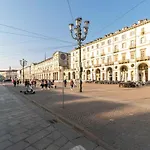 Piazza Vittorio Veneto Central Apartment